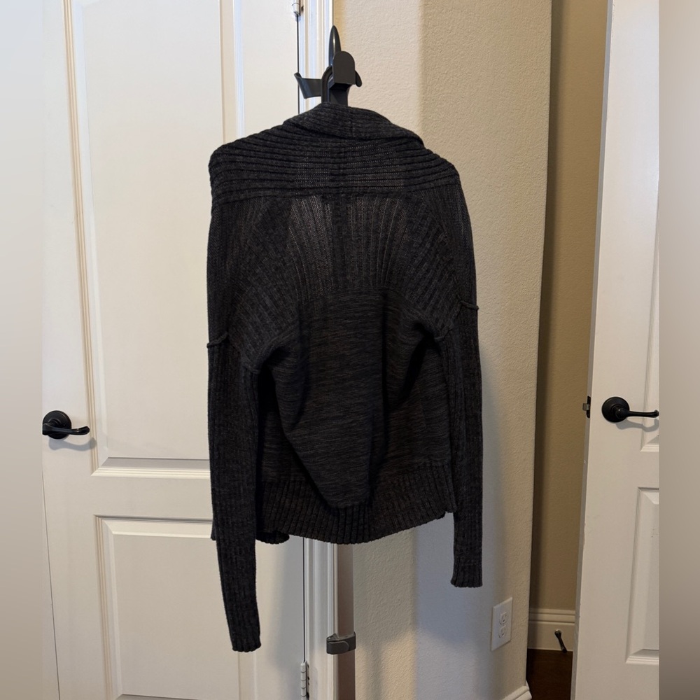 Banana Republic Women Grey Sweater cardigan - Picture 2 of 7
